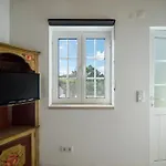 One Bedroom With Private Bathroom And Kitchen 木屋 *