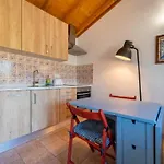 One Bedroom With Private Bathroom And Kitchen Alpesi faház *