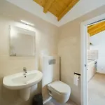 One Bedroom With Private Bathroom And Kitchen Alcobaça