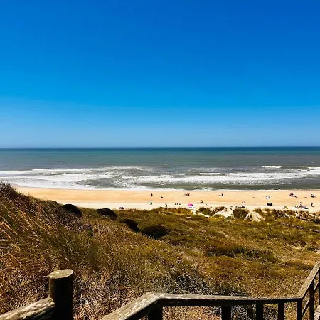 One Bedroom With Private Bathroom And Kitchen Alpesi faház Alcobaça