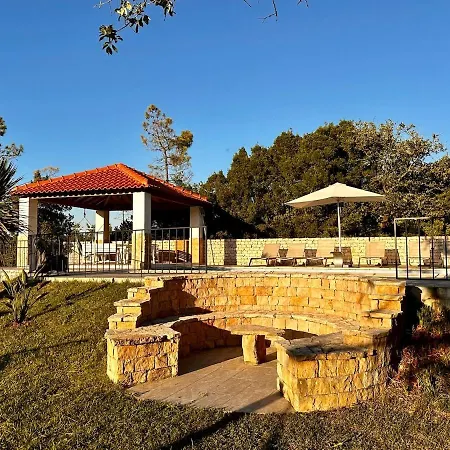 One Bedroom With Private Bathroom And Kitchen Dağ evi Alcobaça