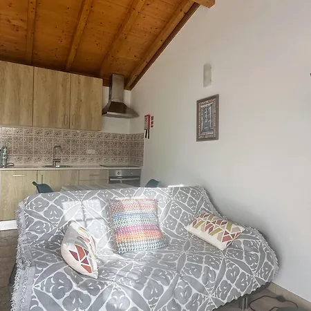 Chalet One Bedroom With Private Bathroom And Kitchen Alcobaça