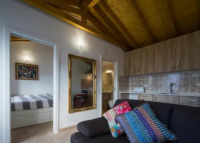 Dağ evi One Bedroom With Private Bathroom And Kitchen