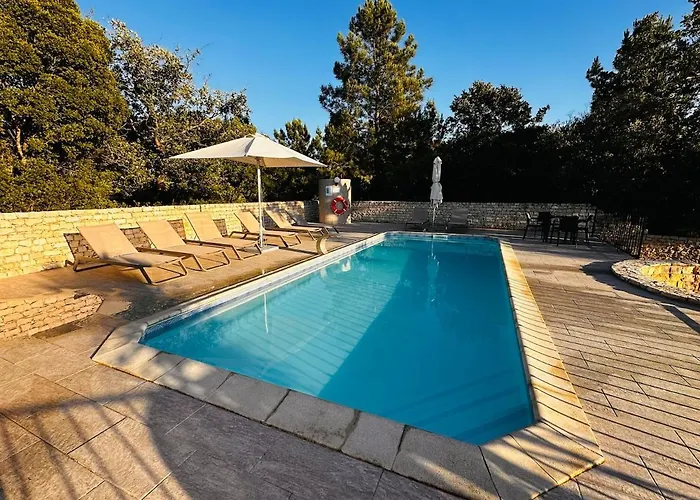 One Bedroom With Private Bathroom And Kitchen Dağ evi *